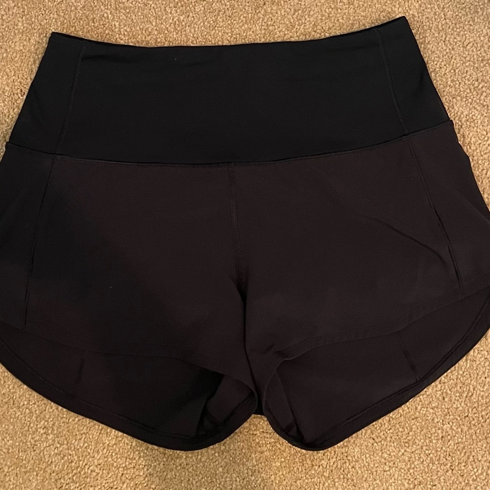 Lululemon speed up low rise 2.5. Size 2.